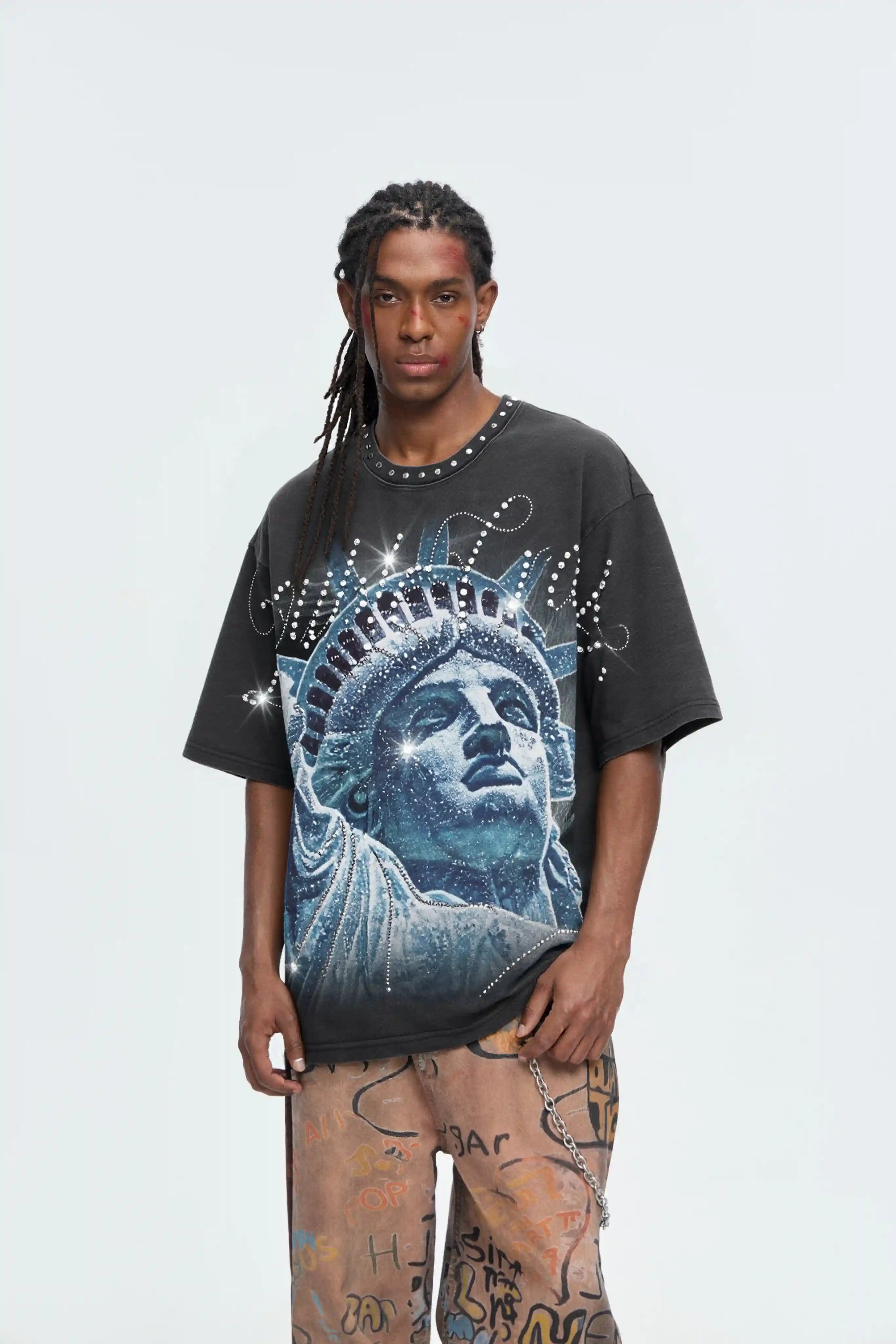 Studded Neck Liberty Graphic Tee-554