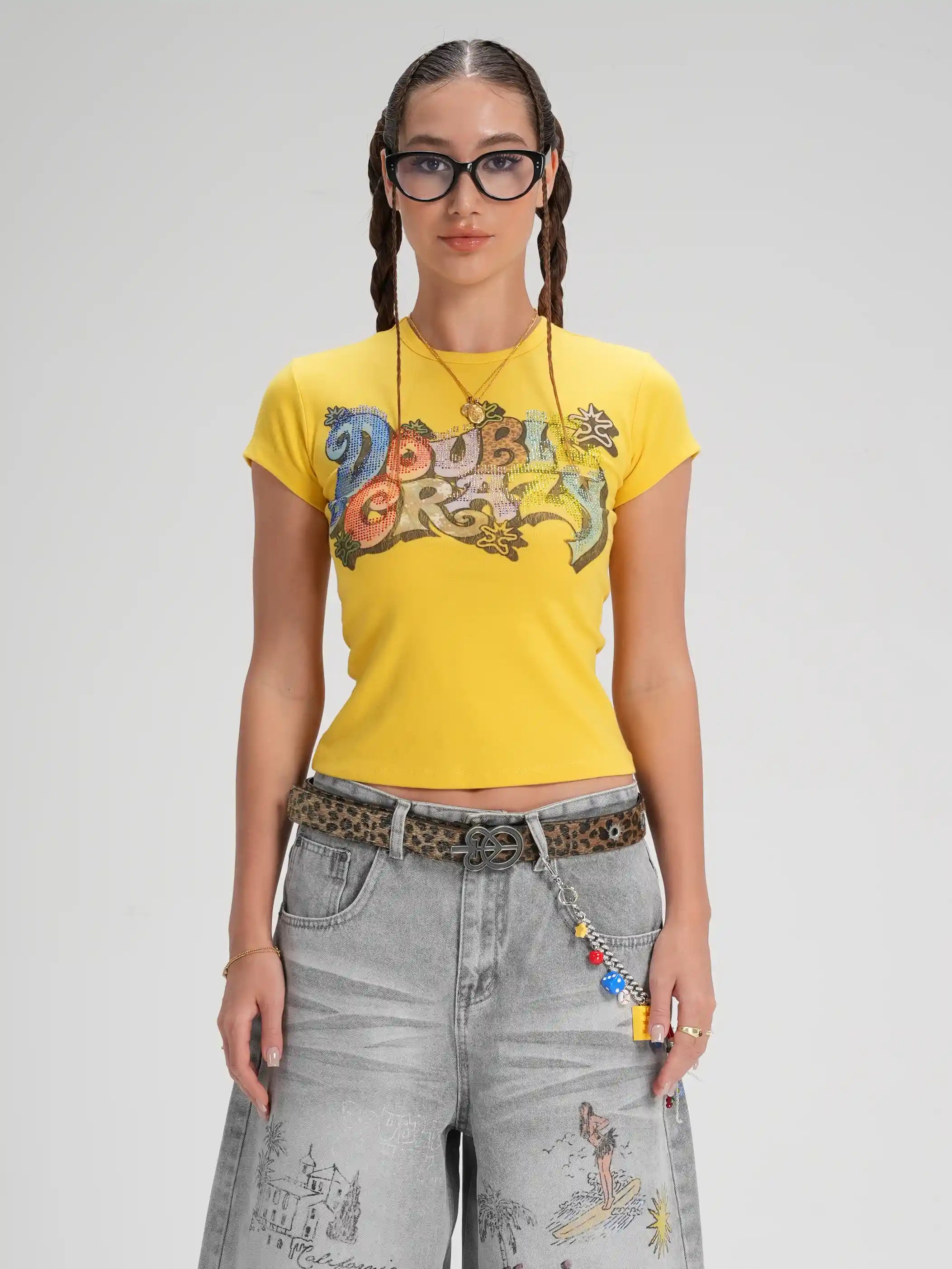 Camiseta corta con texto de burbujas helado-604