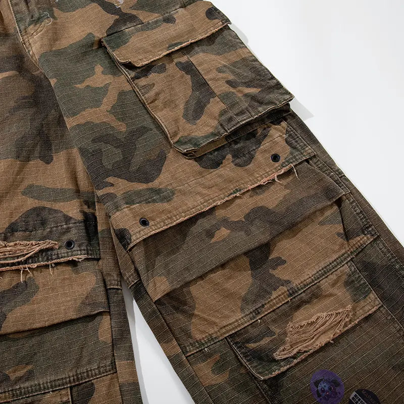 Camo Badge Shredded Cargo Pants-S1233