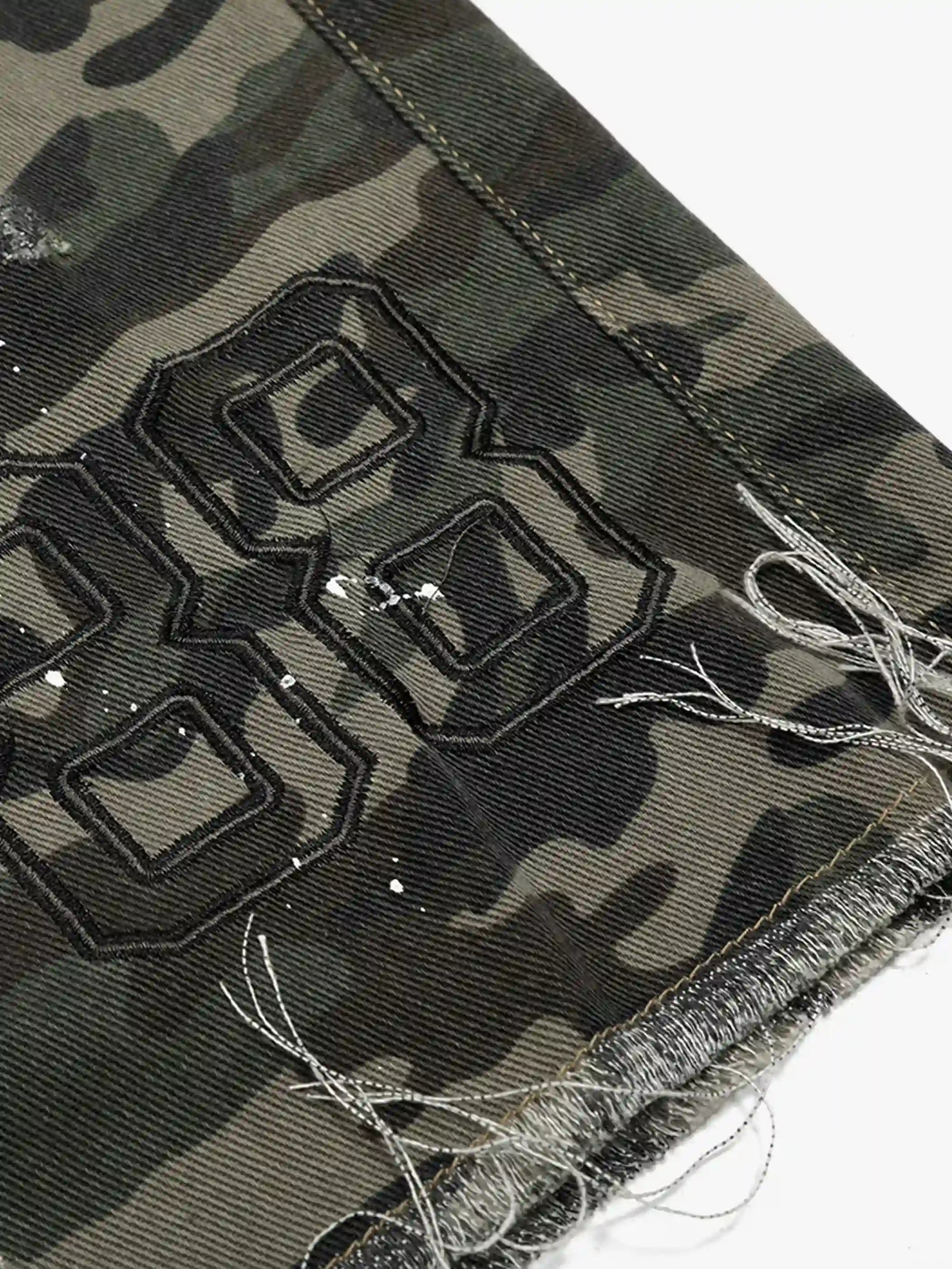 Wide Leg Camo Distressed Cargo Shorts-S1049