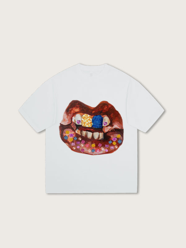 Gray Graphic T-Shirt Bold Lip and Gem Design Vibrant Unisex Streetwear Tee