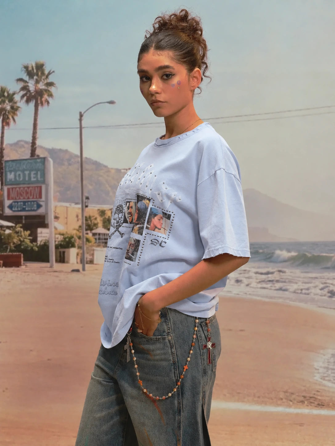 Camiseta vintage con pedrería deshilachada-469