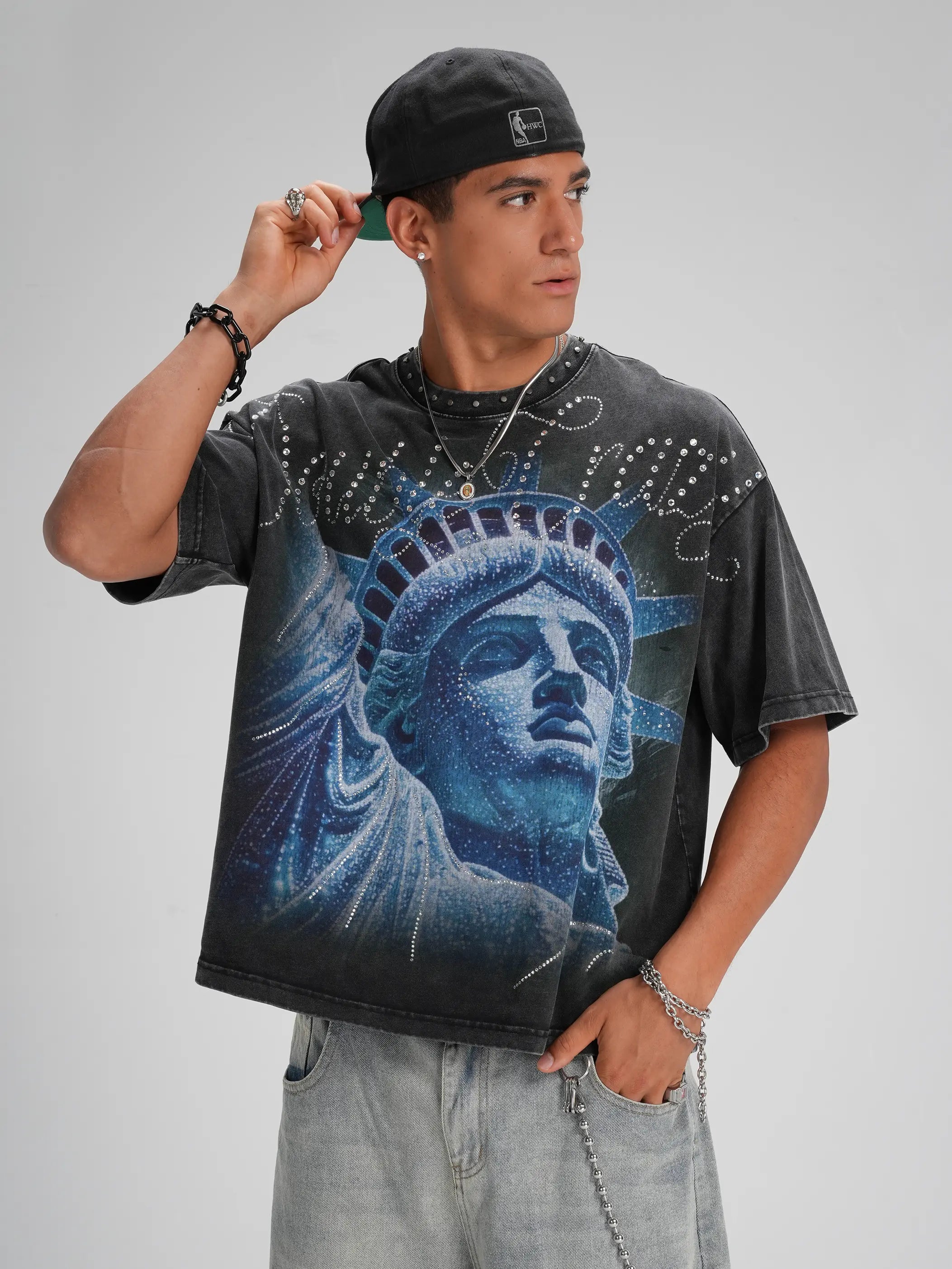 Studded Neck Liberty Graphic Tee-554