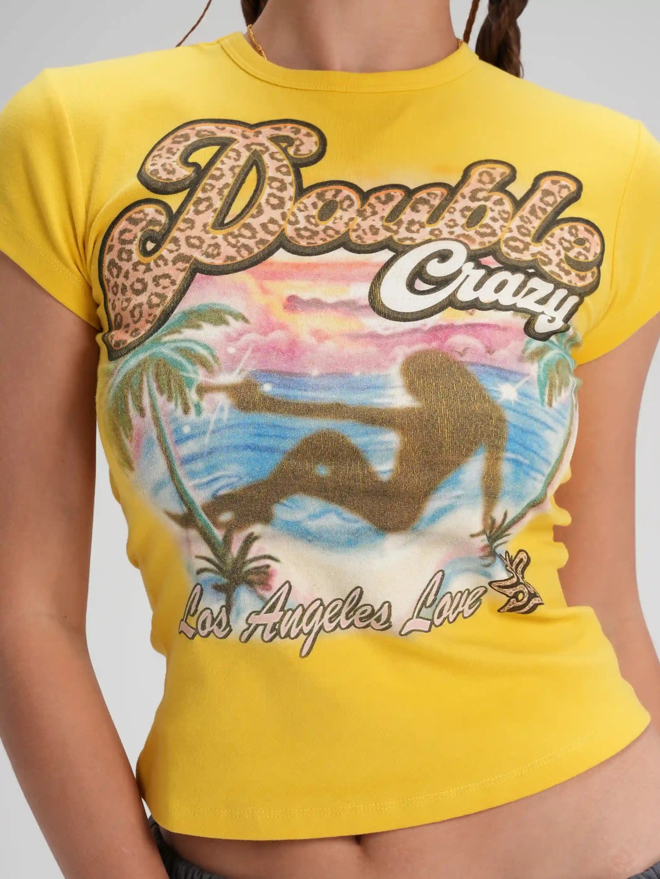 Camiseta corta con estampado de leopardo "Gun Girl"-608