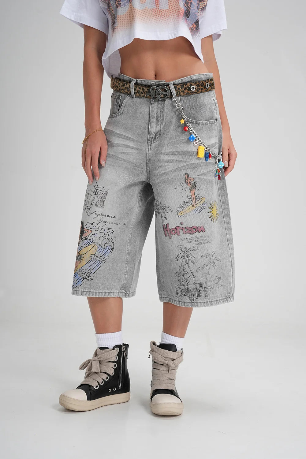 Surfer Girl Baggy Shorts-644