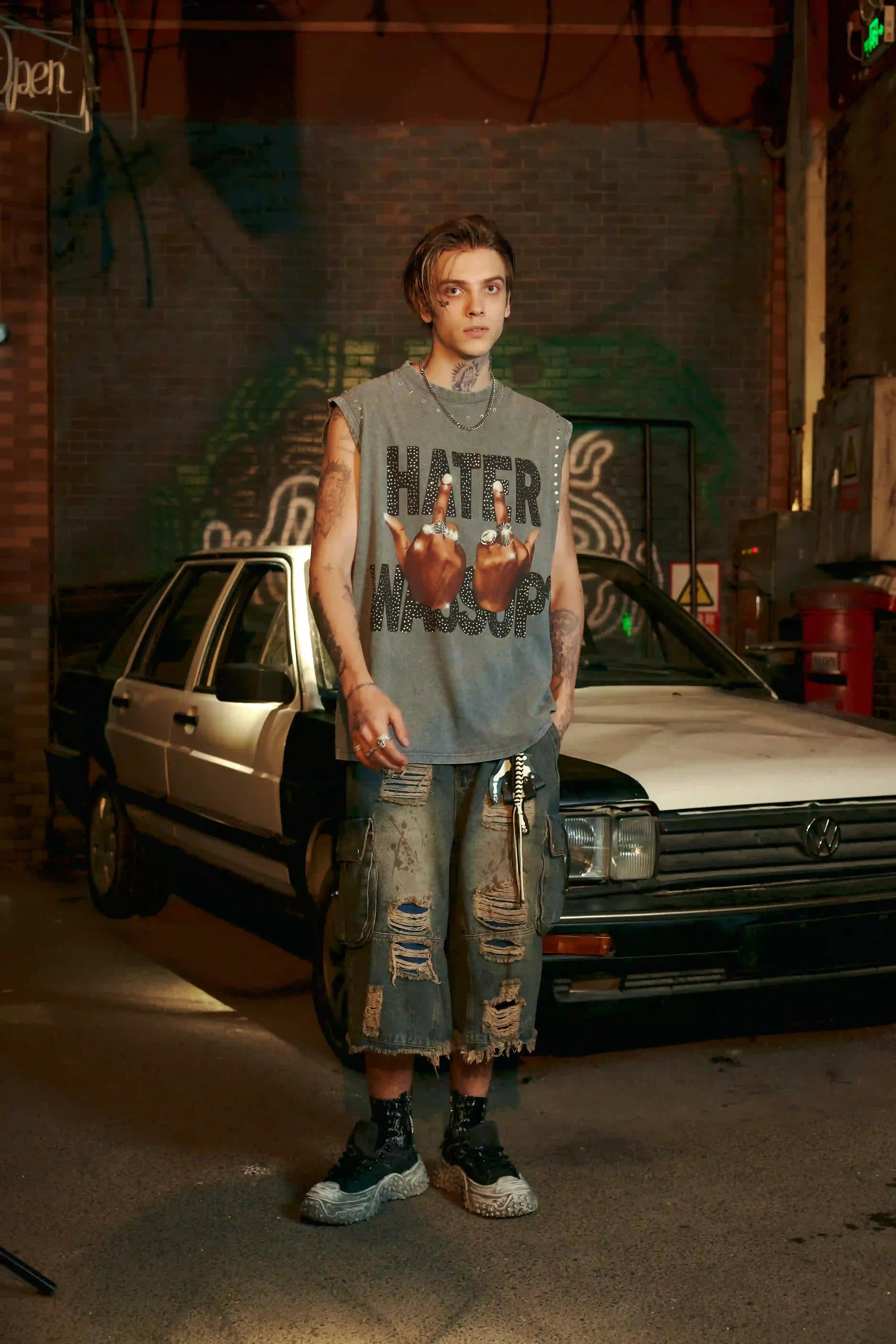 Rhinestone Rebel Finger Vest-205